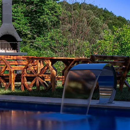 Villa Ayrikvadi Panorama